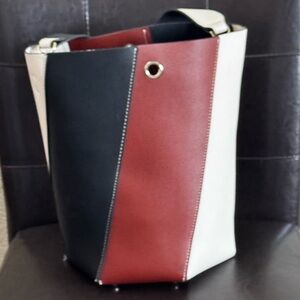 Stylish Tri-Color Bucket Bag